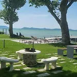 Accommodatie bij particulieren Platan With Lakeview