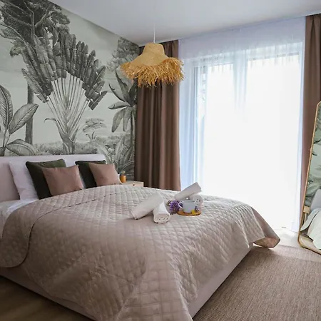 Platan With Lakeview Accommodatie bij particulieren